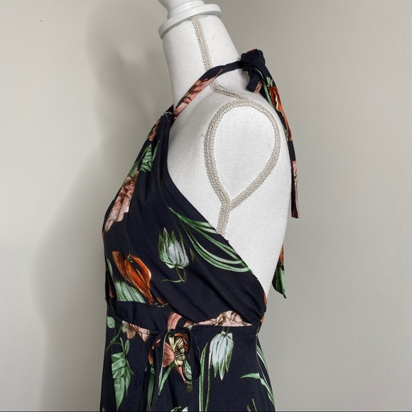 ASTR The Label Luciana Floral Wrap Dress - Picture 9 of 15